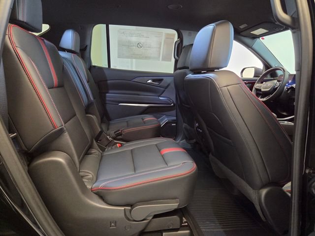 New 2027 Chevrolet Traverse RS w/ LPO, Floor Liner Package FWD image 17