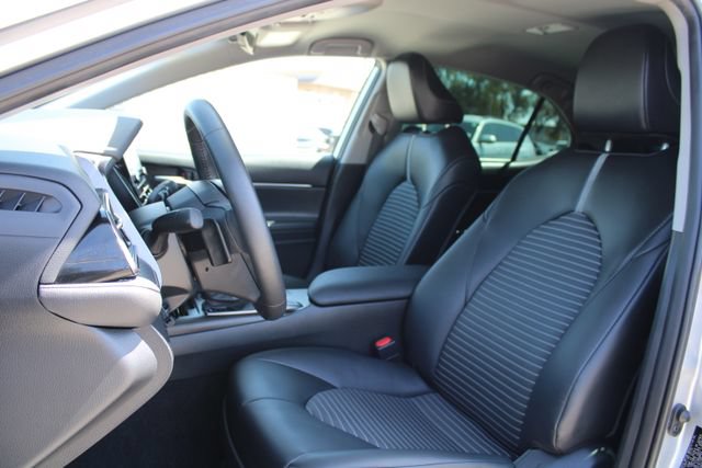 Used 2024 Toyota Camry SE FWD image 31