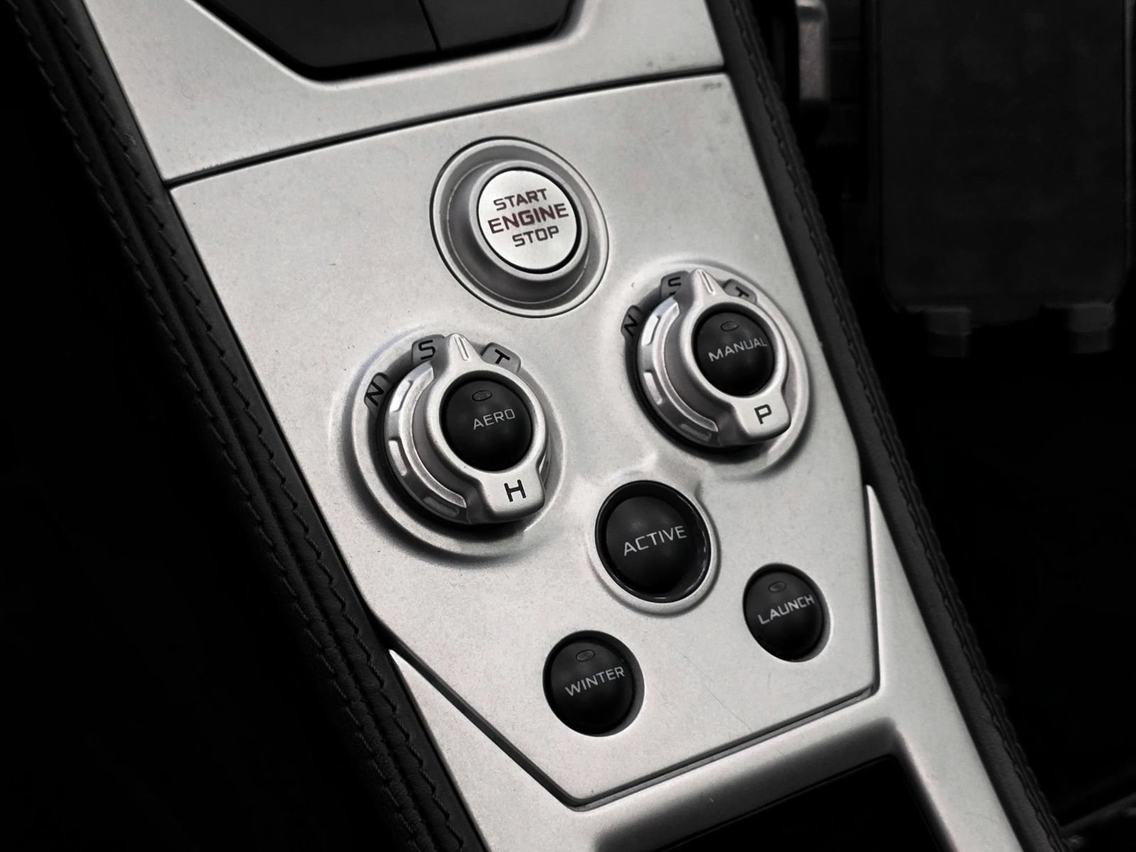 Used 2015 McLaren 650S Spider RWD image 30
