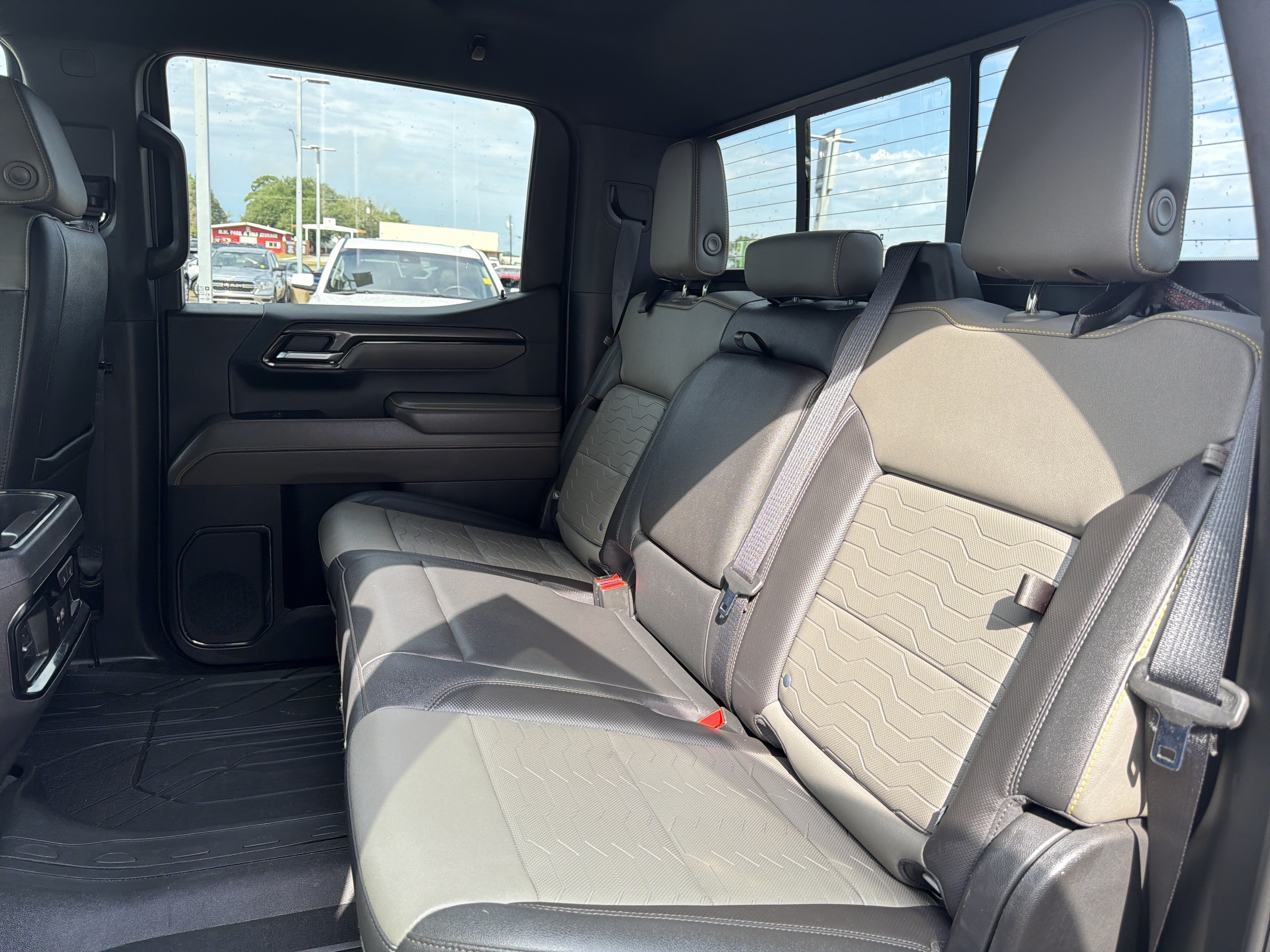 Used 2022 Chevrolet Silverado 1500 ZR2 AWD/4WD image 8