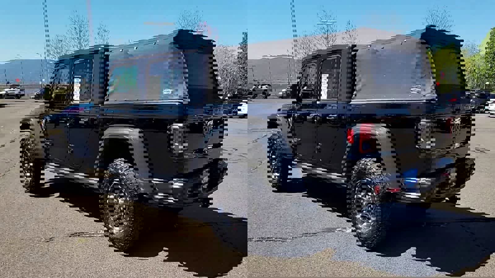 Used 2021 Jeep Gladiator Rubicon w/ Cold Weather Group image 6