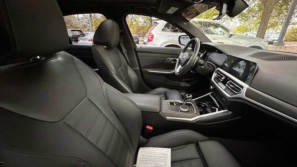 Used 2019 BMW 330i Sedan w/ Premium Package image 5