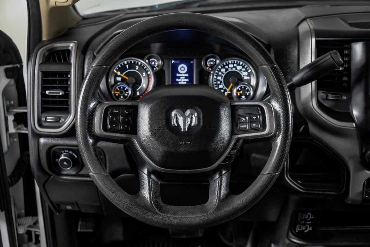 Used 2020 RAM 2500 Tradesman w/ Chrome Appearance Group image 16