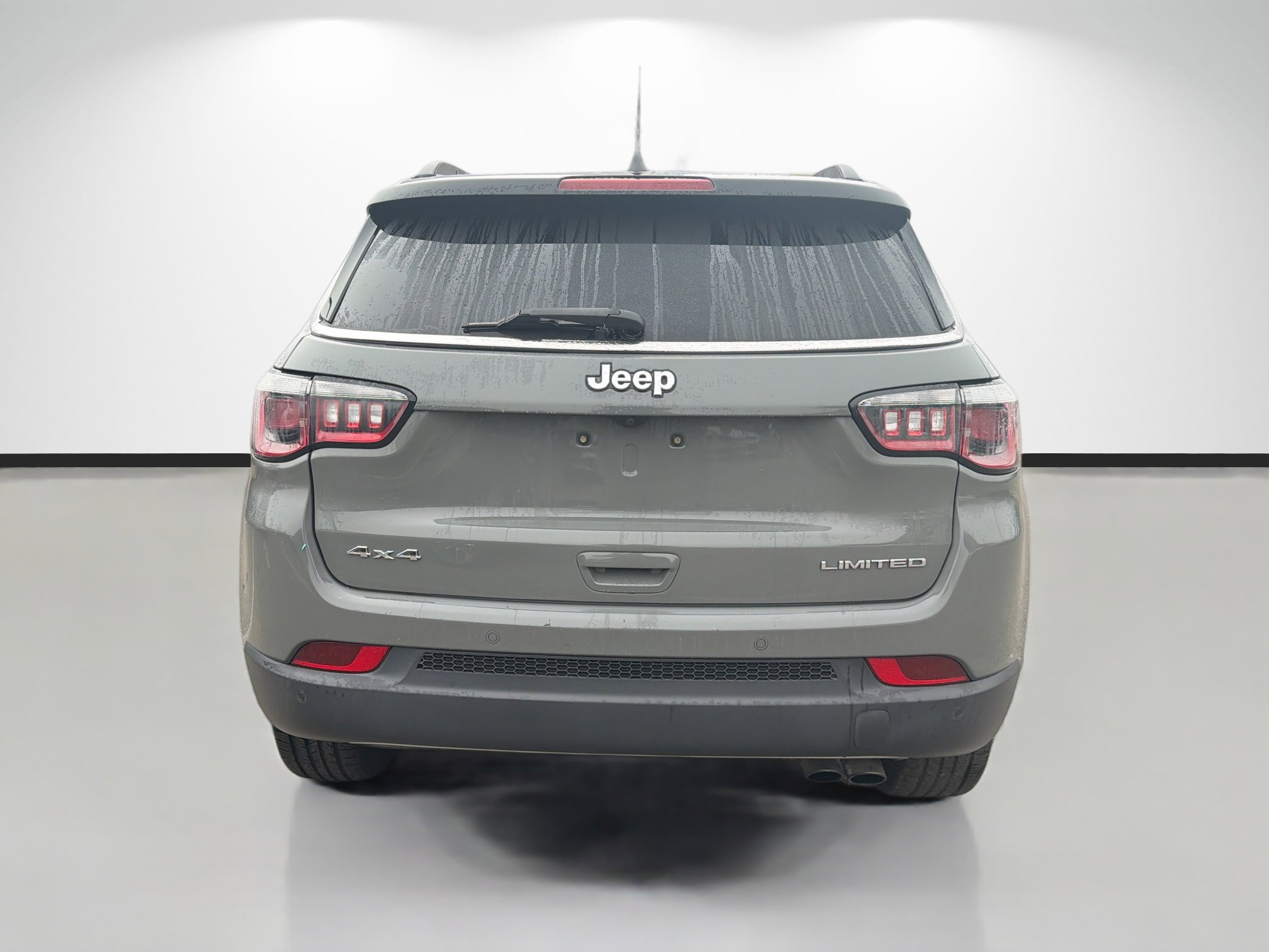 Used 2019 Jeep Compass Limited w/ Advanced Safety Group image 4