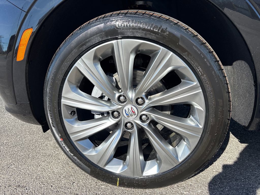 New 2026 Buick Envista Avenir FWD image 10