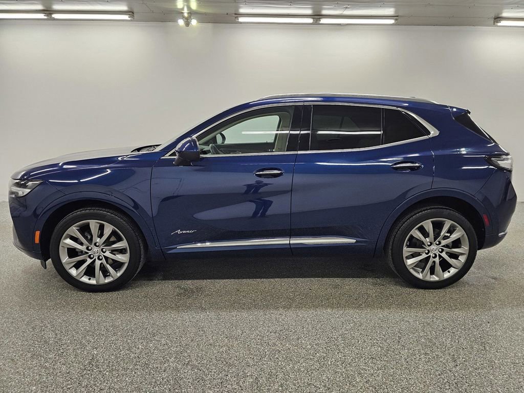 Used 2022 Buick Envision Avenir w/ Technology Package II image 9