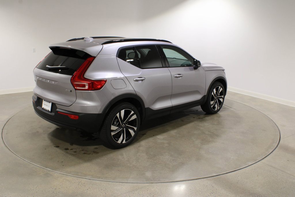 New 2026 Volvo XC40 B5 Ultra w/ Climate Package image 6