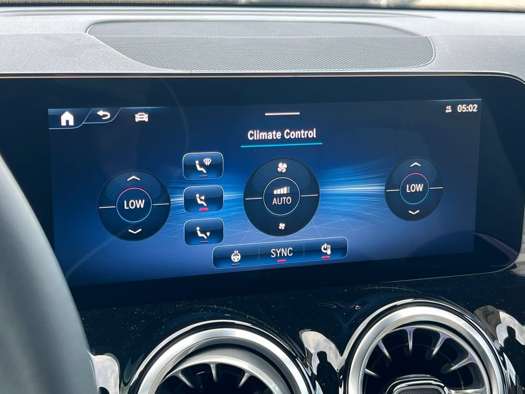 New 2026 Mercedes-Benz GLB 250 4MATIC image 21