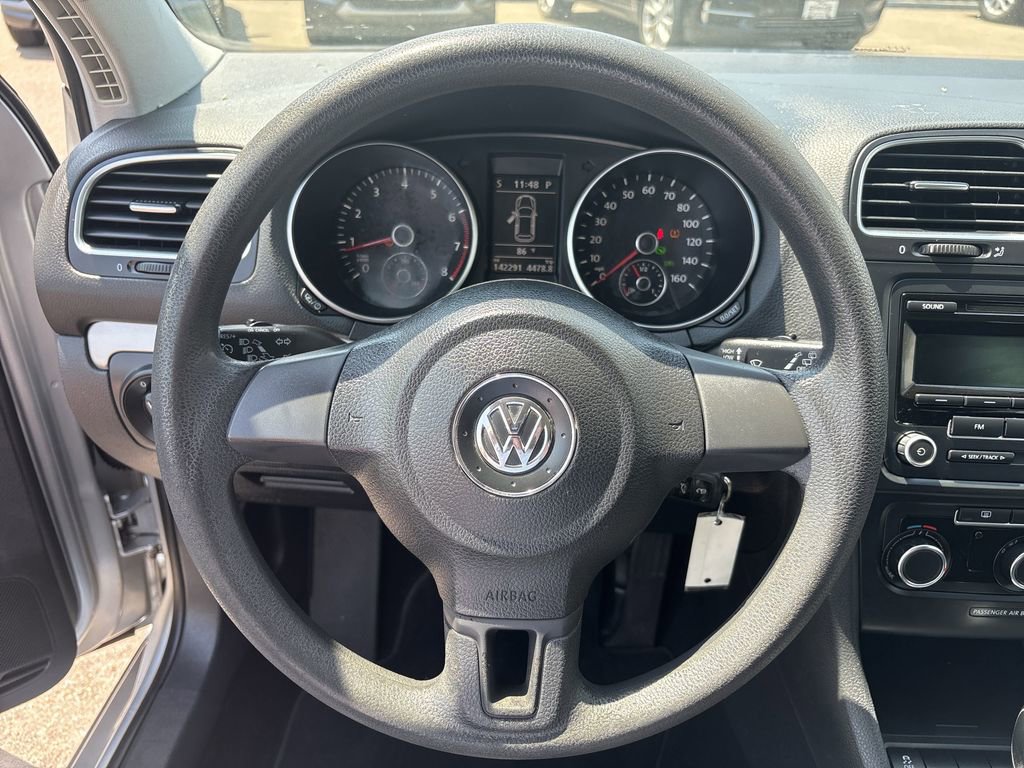 Used 2013 Volkswagen Golf 4-Door image 12