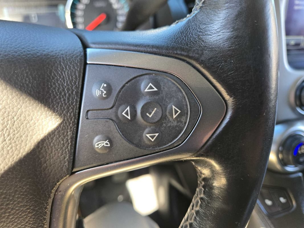 Used 2019 Chevrolet Suburban LT AWD/4WD image 17