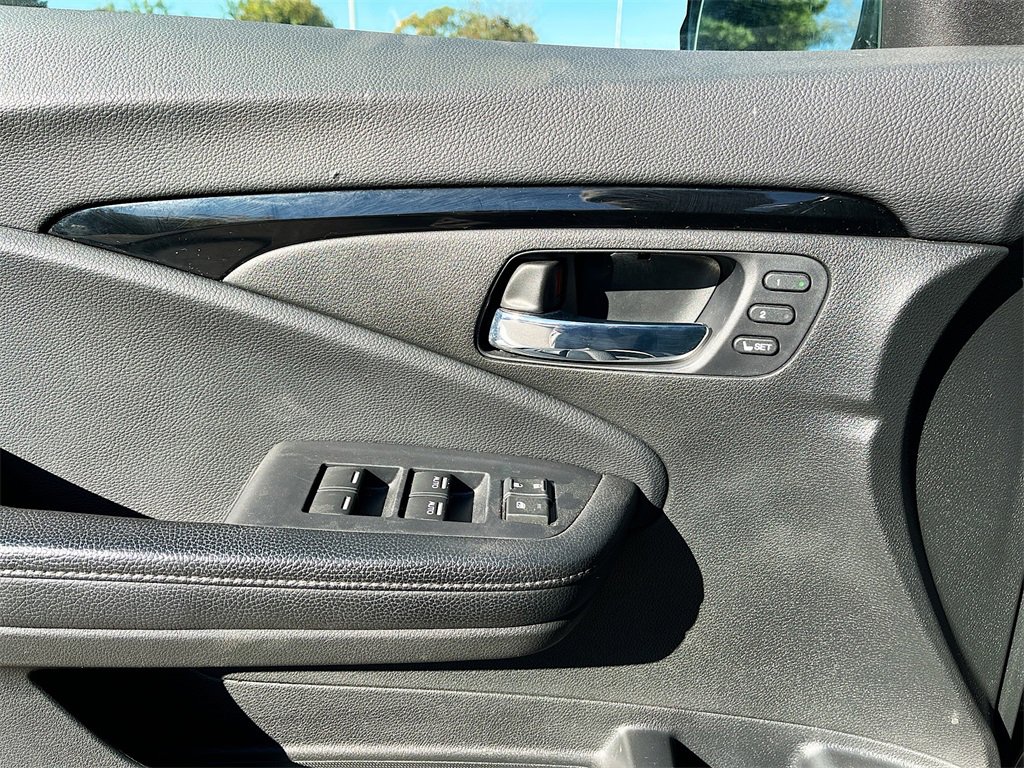 Used 2020 Honda Pilot Touring image 18