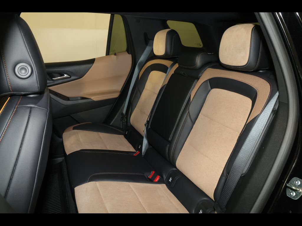 New 2026 Chevrolet Equinox ACTIV FWD image 24