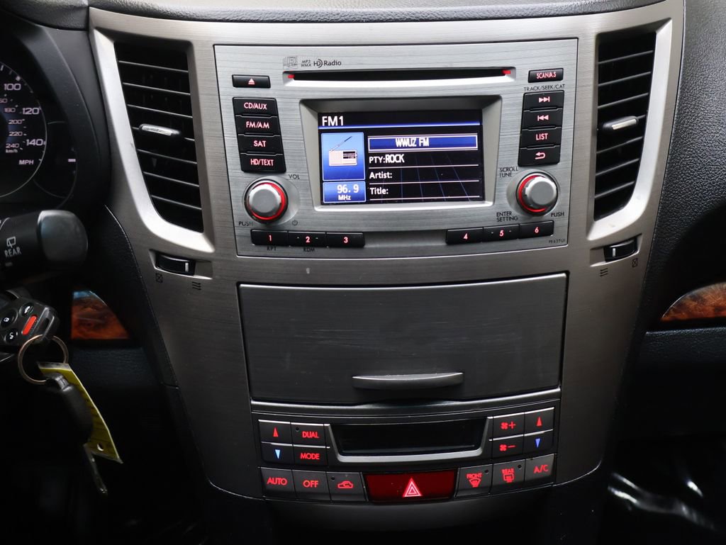 Used 2012 Subaru Outback 2.5i Limited AWD/4WD image 21