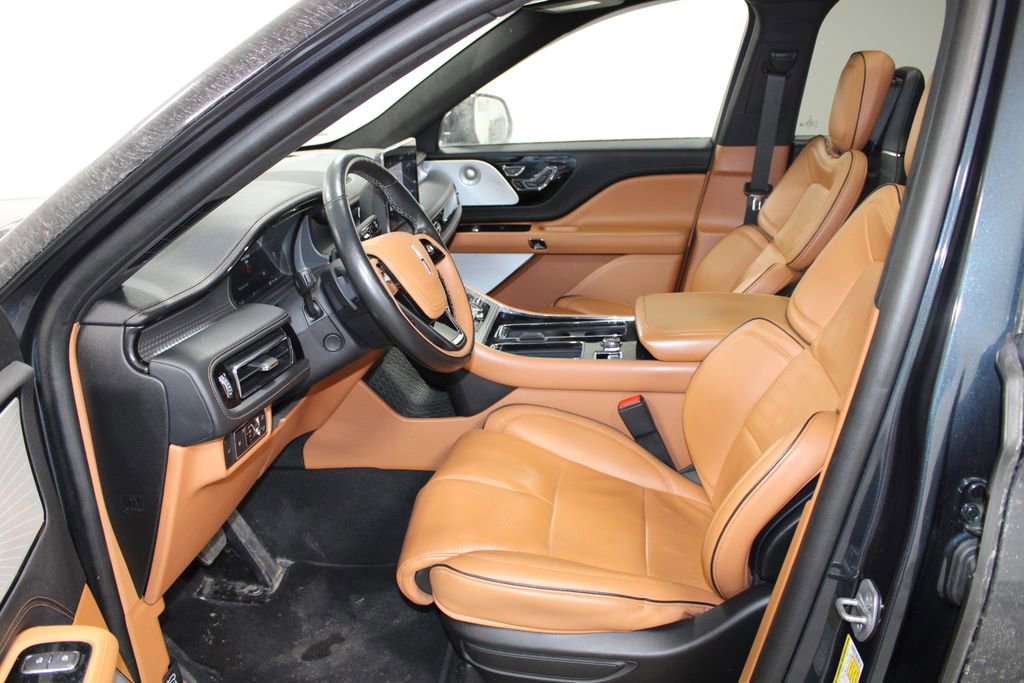Used 2023 Lincoln Aviator Black Label w/ Dynamic Handling Package image 18