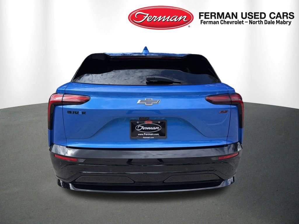 Used 2025 Chevrolet Blazer EV RS RWD image 2
