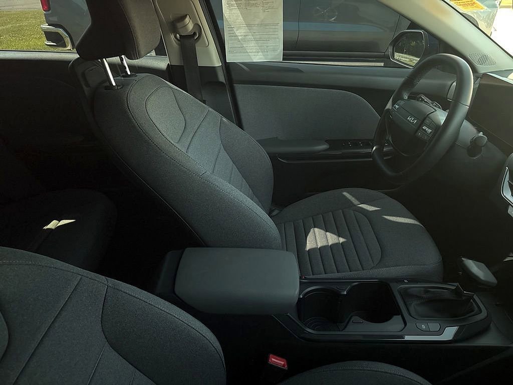 Used 2025 Kia K4 EX FWD image 10