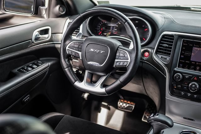 Used 2014 Jeep Grand Cherokee SRT AWD/4WD image 30
