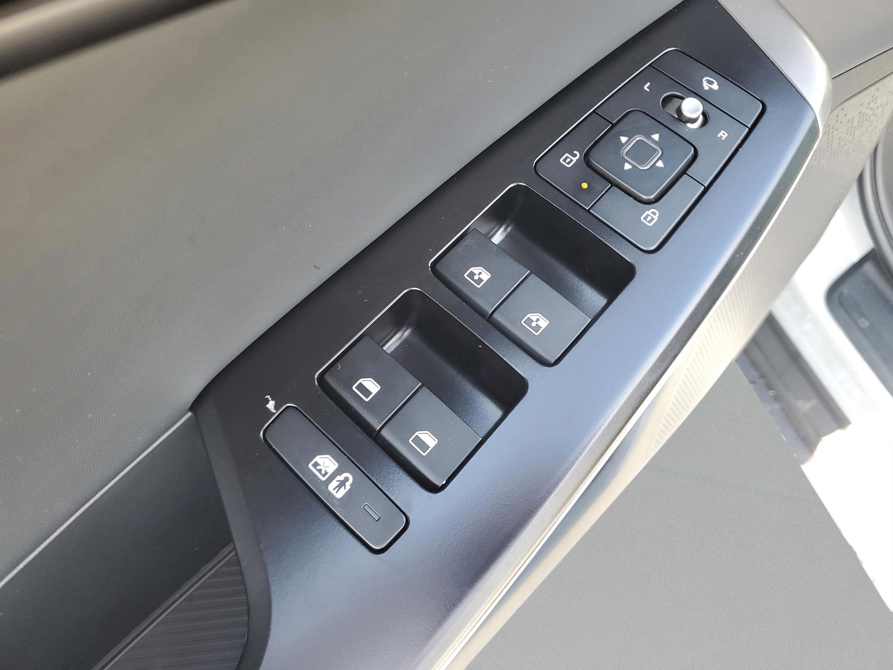 New 2025 Kia EV6 Light w/ Light LR Technology Package image 11