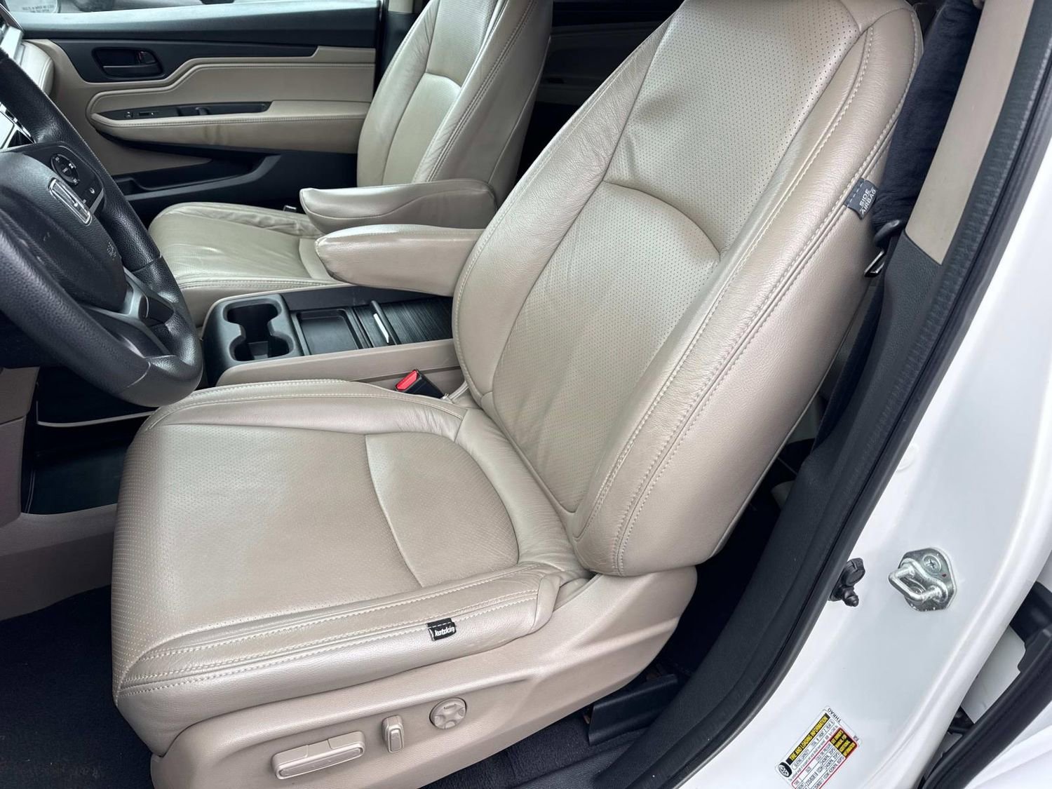 Used 2018 Honda Odyssey EX image 27