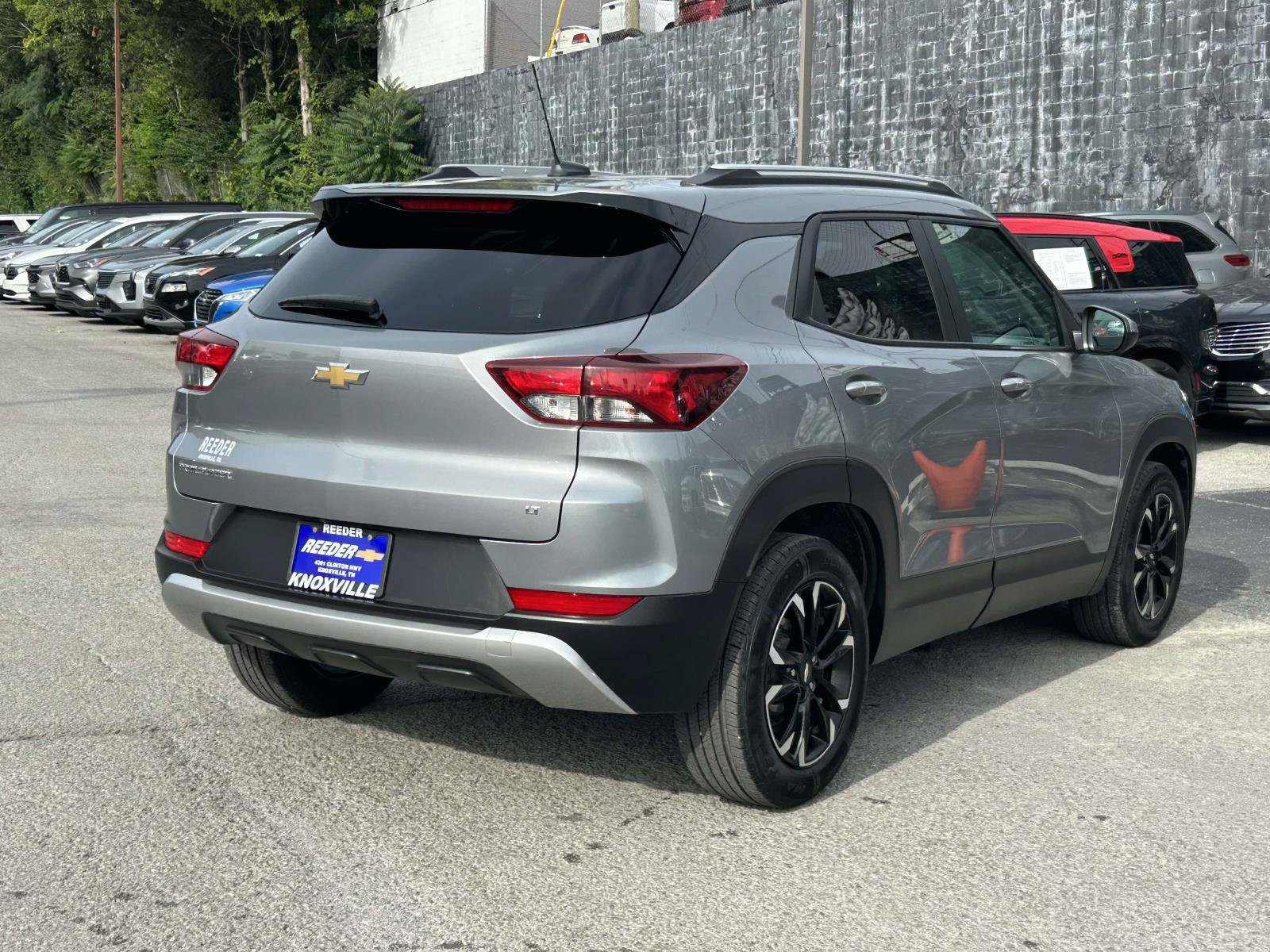 Used 2023 Chevrolet TrailBlazer LT w/ Convenience Package FWD image 7
