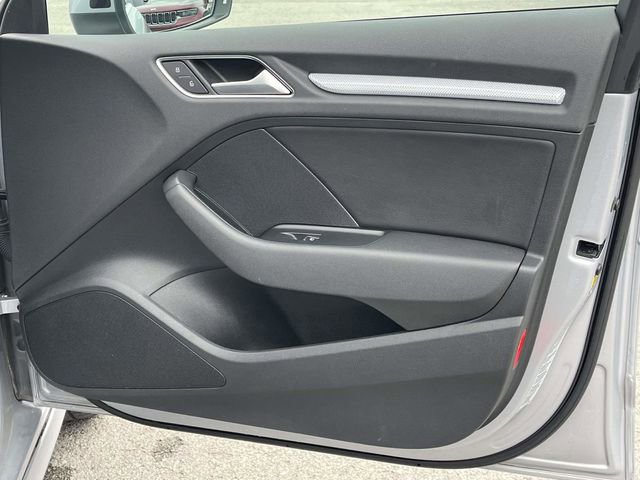 Used 2016 Audi A3 e-tron Premium Plus w/ Premium Plus Package image 26