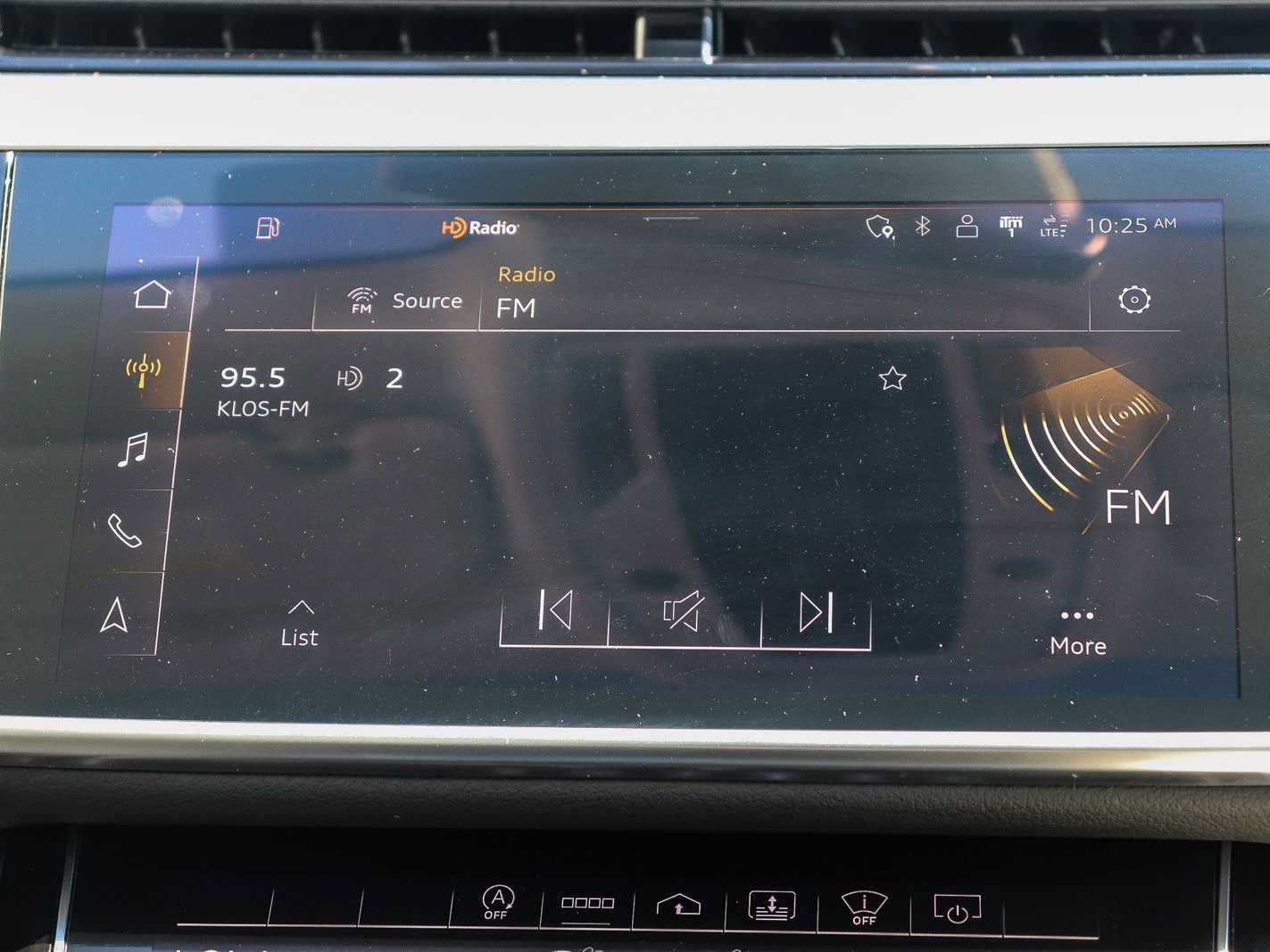 Used 2022 Audi A8 L 3.0T AWD/4WD image 15