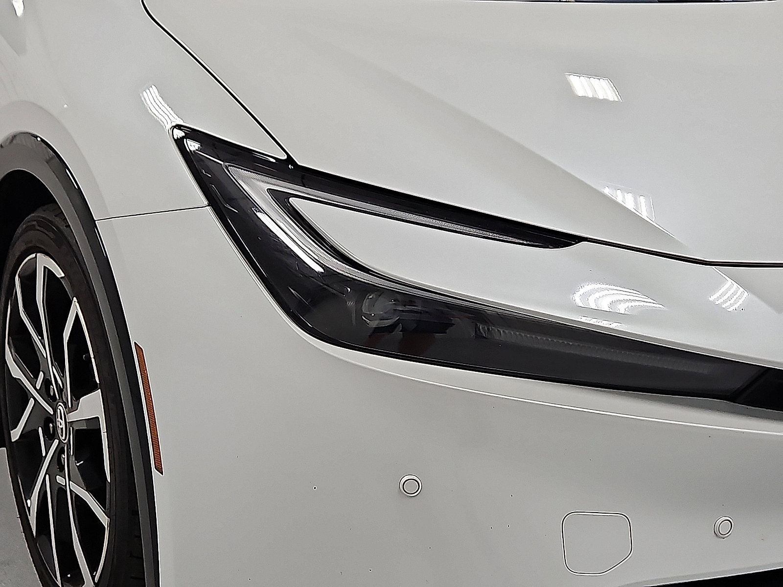 Used 2023 Toyota Prius Prime Premium FWD image 19