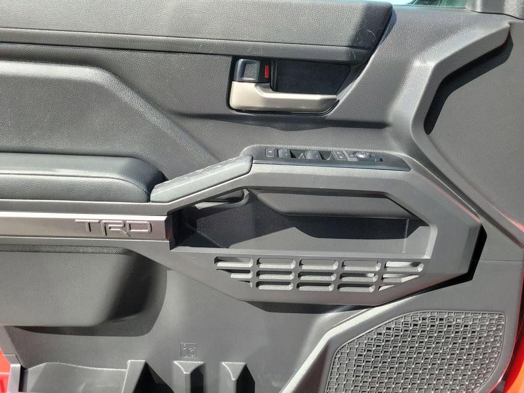 Used 2025 Toyota Tacoma TRD Sport w/ TRD Sport Upgrade Package image 14