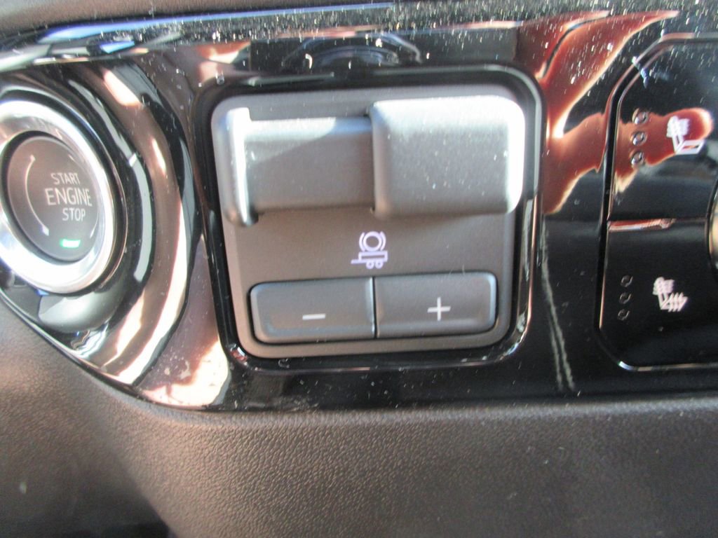 New 2026 GMC Sierra 2500 SLE w/ SLE Value Package; AWD/4WD image 21