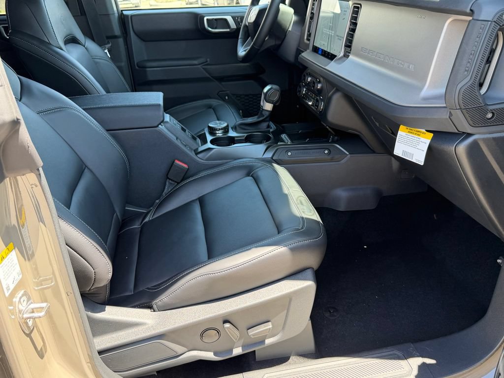 New 2026 Ford Bronco Outer Banks AWD/4WD image 10