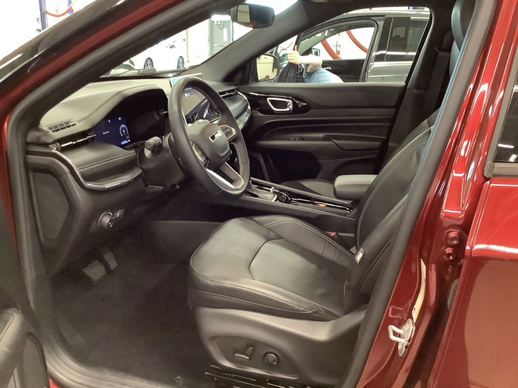 Used 2022 Jeep Compass High Altitude AWD/4WD image 10