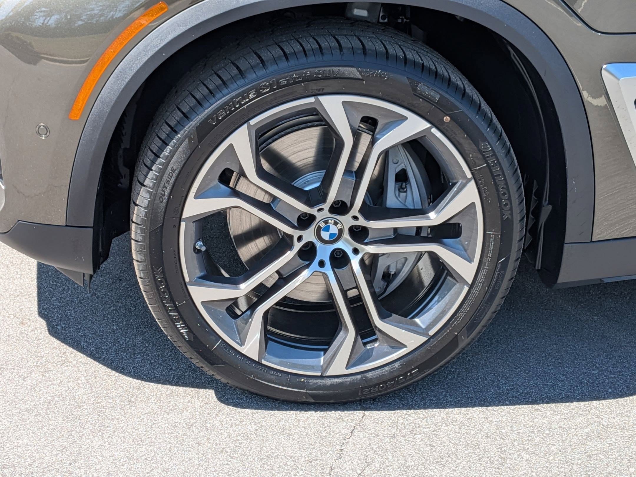 New 2026 BMW X5 xDrive50e AWD/4WD image 10