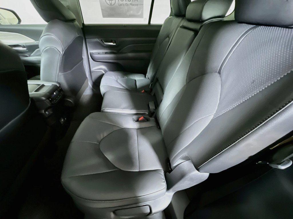 New 2026 Toyota Grand Highlander AWD Hybrid image 20