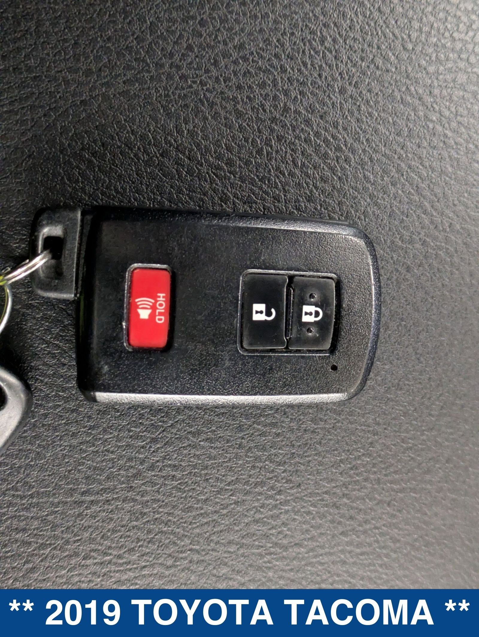 Used 2019 Toyota Tacoma TRD Off-Road image 36