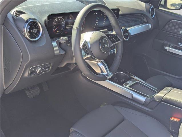 New 2026 Mercedes-Benz GLB 250 image 3