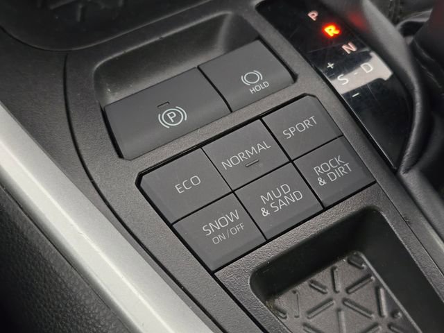 Used 2024 Toyota RAV4 XLE w/ Convenience Package image 32