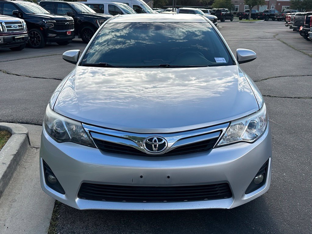 Used 2012 Toyota Camry SE FWD image 6