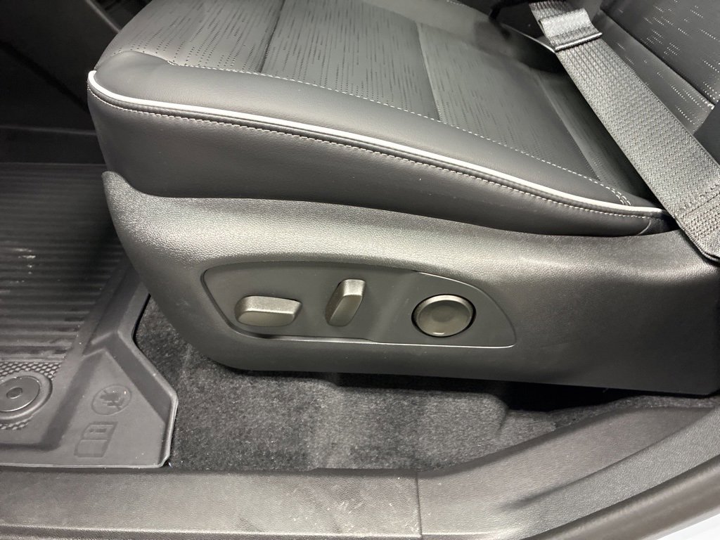 New 2026 Buick Enclave Sport Touring w/ Power Package image 37