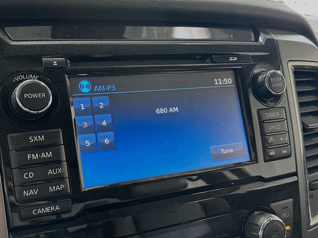 Used 2018 Nissan Titan Platinum Reserve AWD/4WD image 15