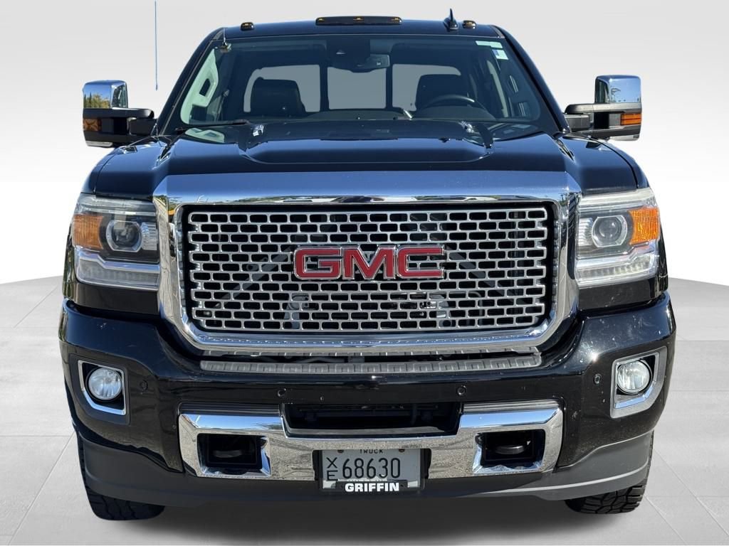 Used 2015 GMC Sierra 3500 Denali w/ Duramax Plus Package image 9