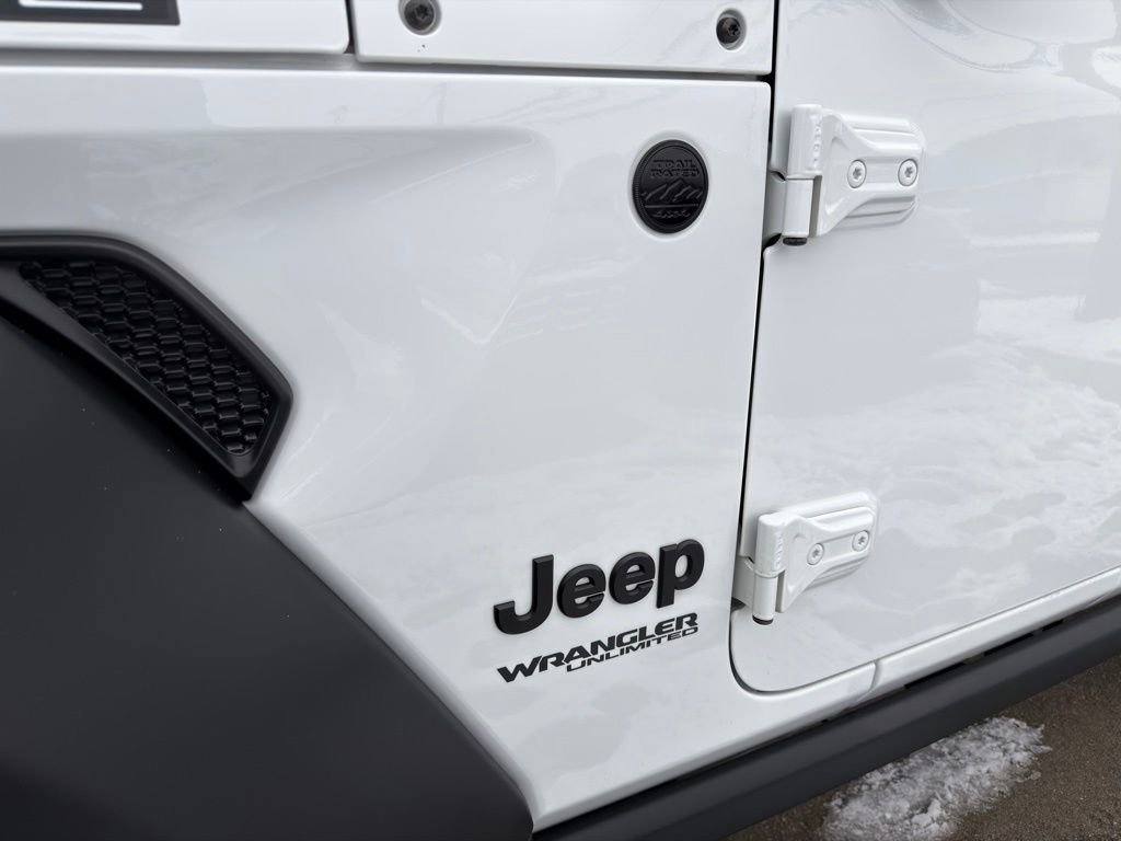 Used 2022 Jeep Wrangler Unlimited Sport image 15