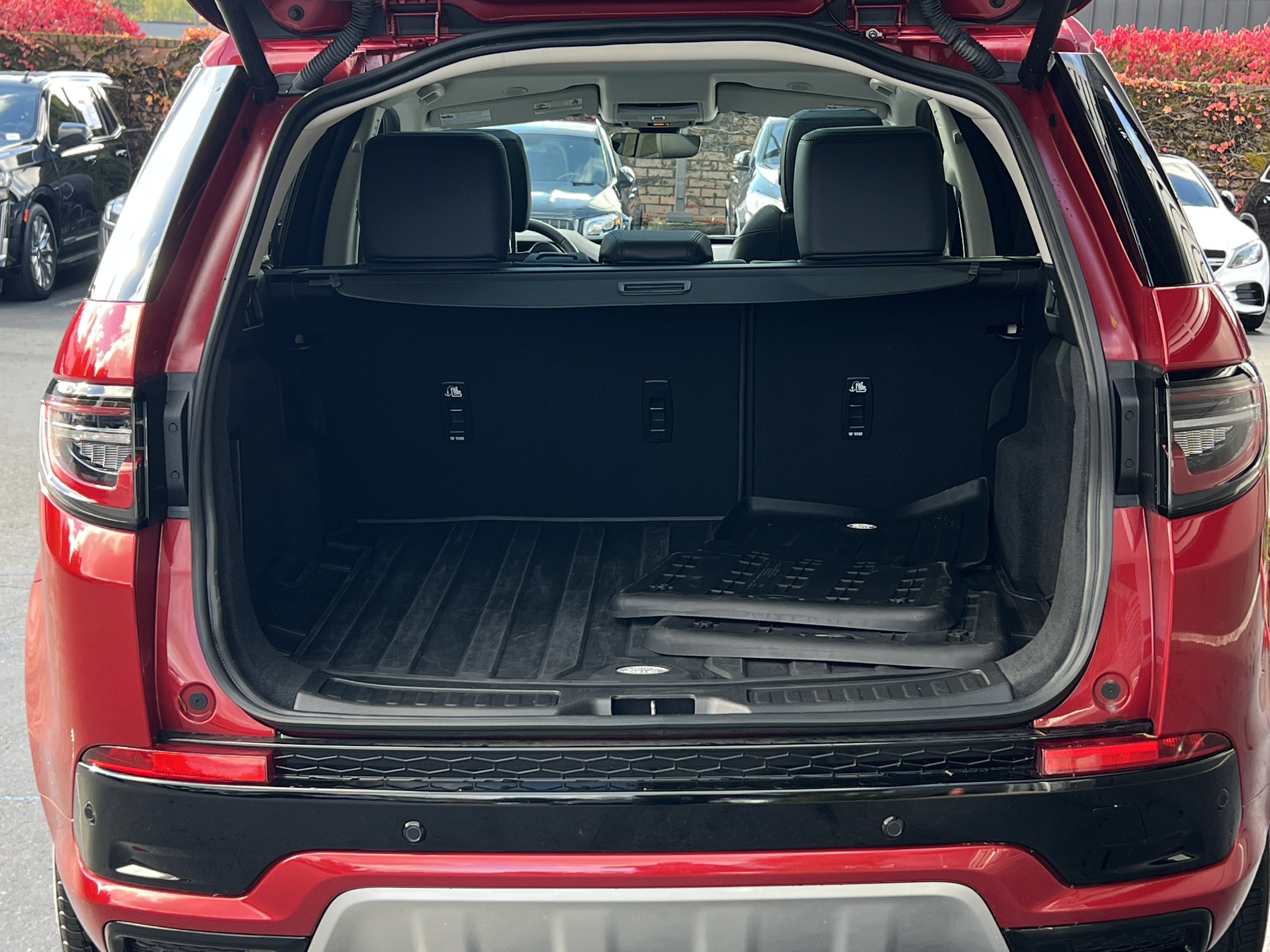 Certified 2024 Land Rover Discovery Sport S image 15