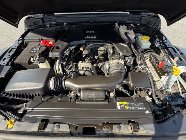 Used 2018 Jeep Wrangler Unlimited Rubicon AWD/4WD image 19