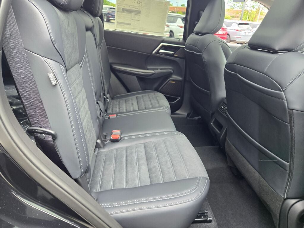 New 2026 Mitsubishi Outlander SE AWD/4WD image 7