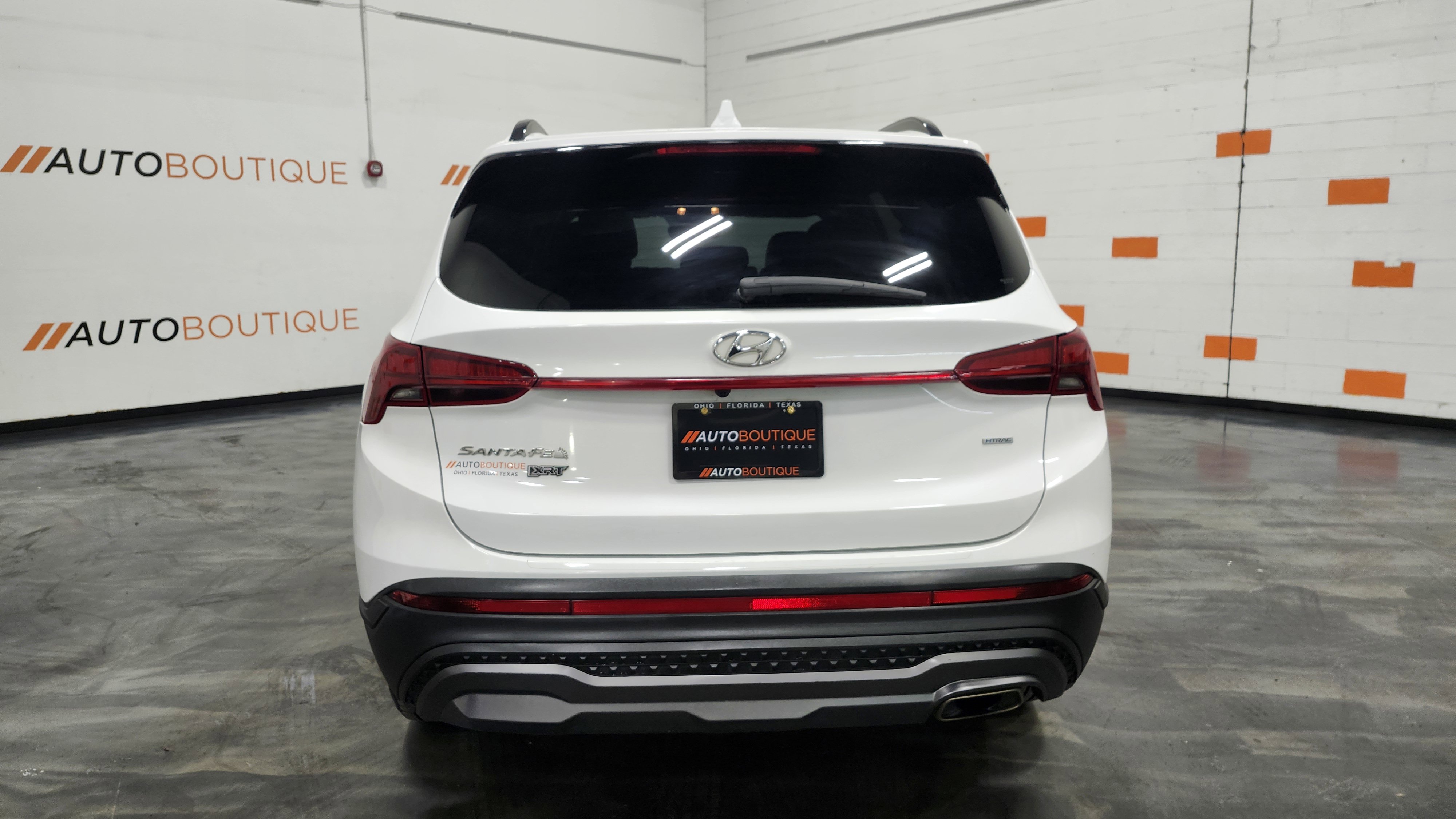 Used 2023 Hyundai Santa Fe XRT w/ Cargo Package image 16
