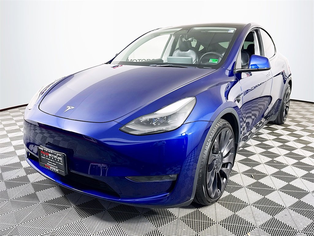 Used 2023 Tesla Model Y Performance image 3