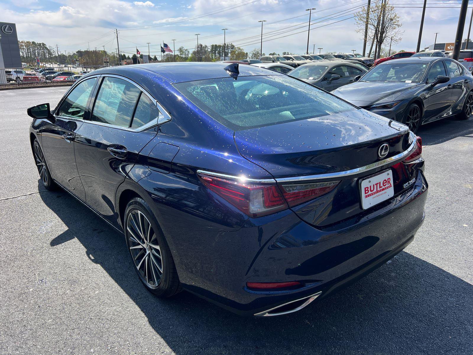 Certified 2025 Lexus ES 350 w/ Premium Package image 4