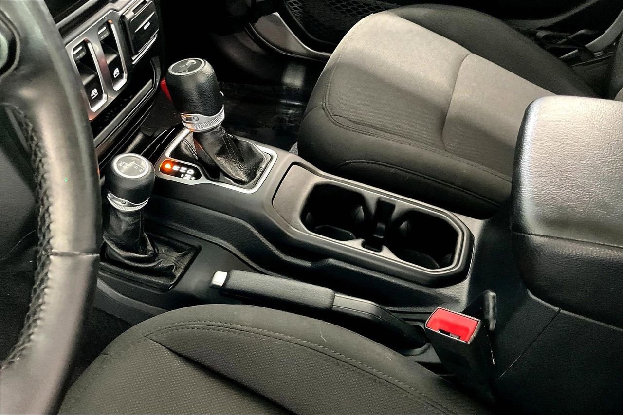 Used 2020 Jeep Wrangler Sport image 16