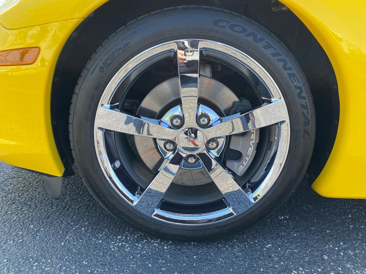 Used 2008 Chevrolet Corvette Coupe w/ Preferred Equipment Group RWD image 34