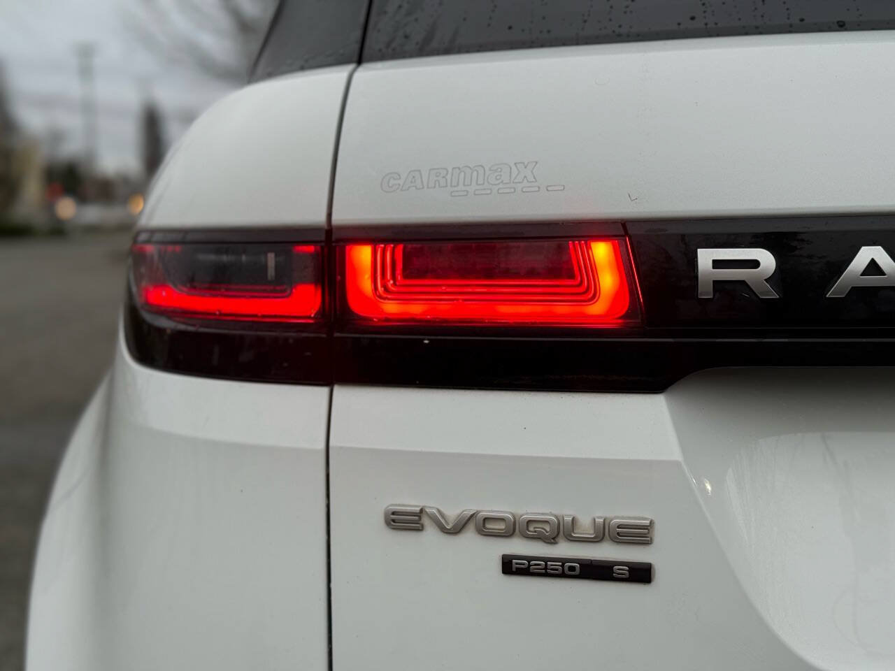 Used 2020 Land Rover Range Rover Evoque S AWD/4WD image 39